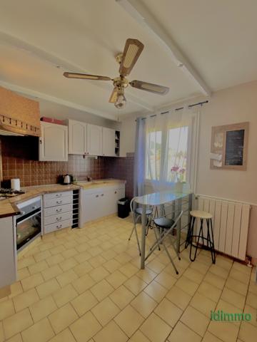 Magnifique maison de 171 m2 avec 822 m2 de terrain , idéal pour investisseur ou famille à Annonay... Annonay (07100)