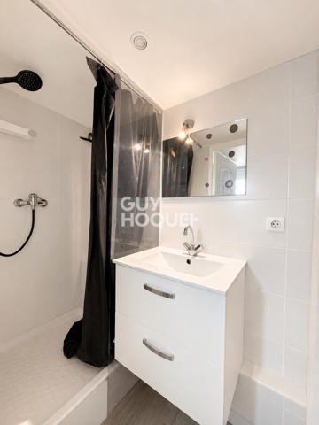 MAISON À VENDRE DE 7 PIÈCES DE 151,00 M²