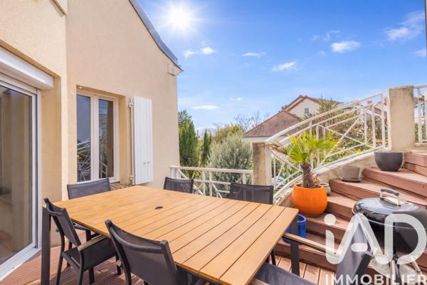 Maison à vendre 7 pièces 130 m² Carrières-sur-Seine