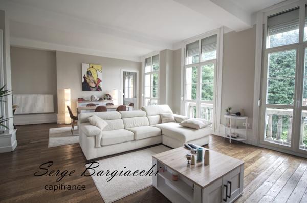 Spacieux T4 de 134 m² avec jardin et parking – Centre de Douai