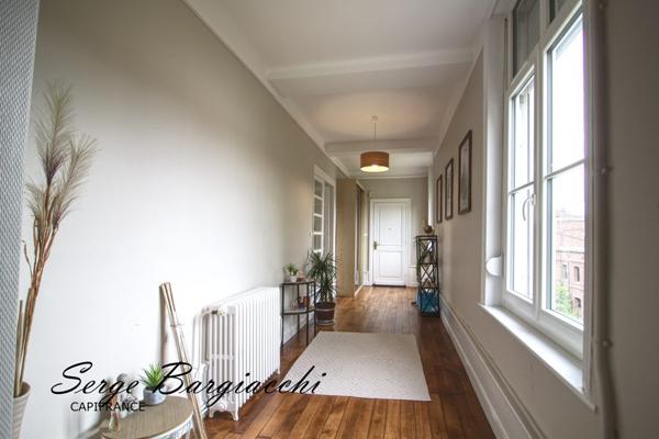 Spacieux T4 de 134 m² avec jardin et parking – Centre de Douai