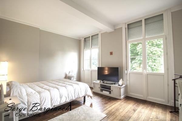 Spacieux T4 de 134 m² avec jardin et parking – Centre de Douai