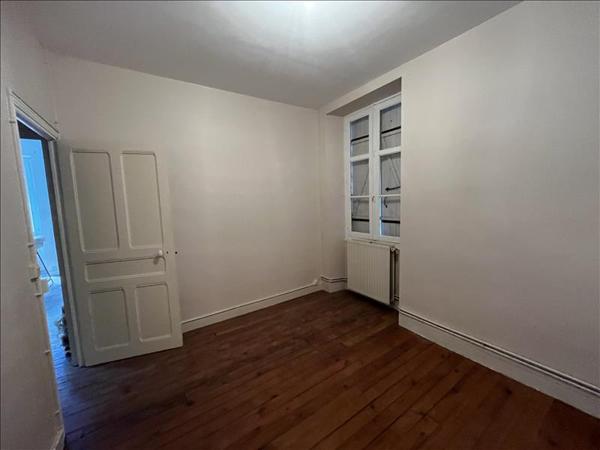 Immeuble à vendre |  Tourtoirac |  195 m²