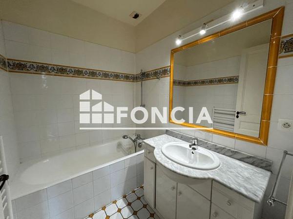 Location Appartement 3 pièces 69.4 m² - 50 CHEMIN FOUILLOUSE Dardilly 69570