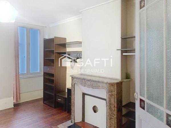 Grand appartement lumineux au centre ville tout en étant au clame