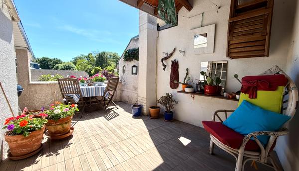 Rare à la vente Maison dans le Village d'Evry