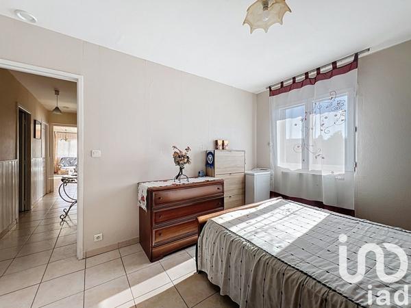 Maison traditionnelle 5 pièces de 107 m² à Millau (12100)