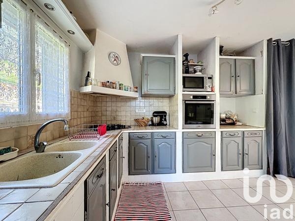 Maison traditionnelle 5 pièces de 107 m² à Millau (12100)