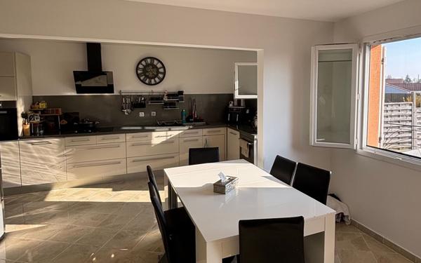 Maison à vendre    4 pièces •  Montrevel-en-Bresse
