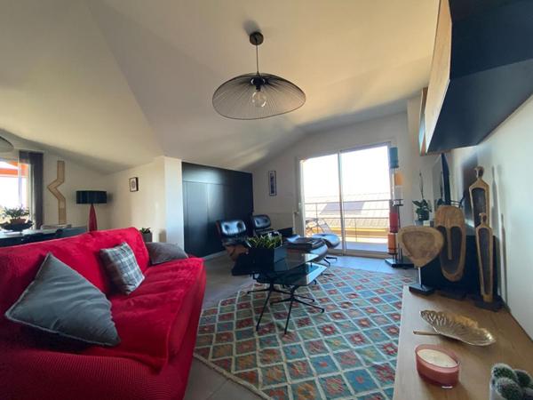 Exclusivité Appartement T5 dernier étage terrasses garage et stationnement ( 74200)