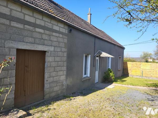 PIERRES Maison ancienne à rénover sur terrain de 5300 m²