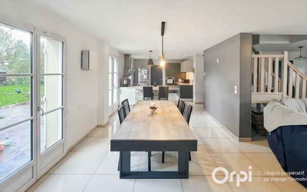 Maison à vendre    6 pièces • 140,90 m2 Magny-en-Vexin