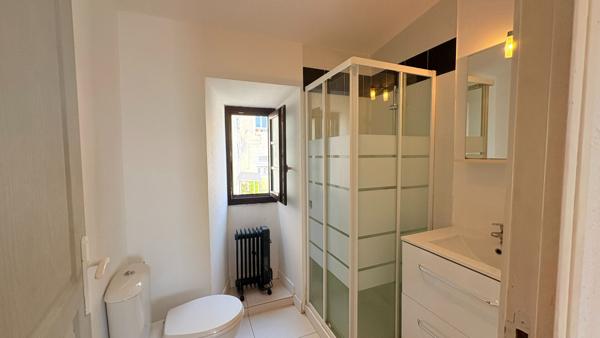 A LOUER - STUDIO MEUBLE CITADELLE BASTIA