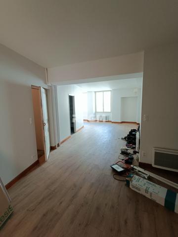 Périgueux (24000) Hypercentre Périgueux – Superbe T4 de caractère, lumineux et idéalement situé