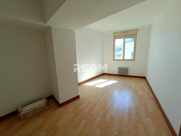 Périgueux (24000) Hypercentre Périgueux – Superbe T4 de caractère, lumineux et idéalement situé