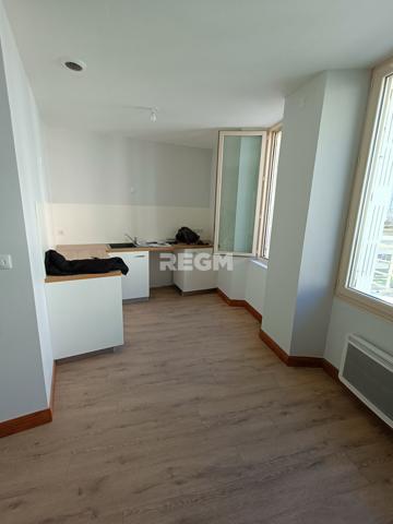 Périgueux (24000) Hypercentre Périgueux – Superbe T4 de caractère, lumineux et idéalement situé