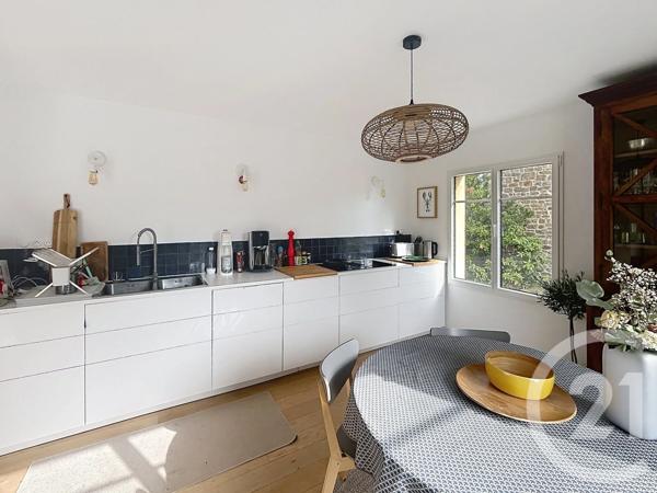 Maison à vendre  6 pièces - 143 m 2   ST MALO  - 35