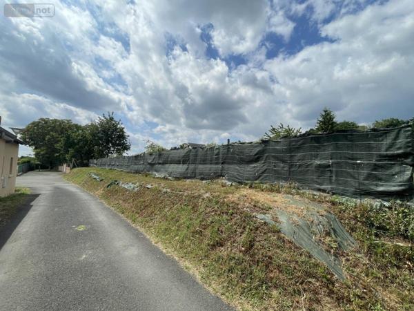 Terrain à Batir à vendre à Champagné dans la Sarthe (72470), ref : 72033-338