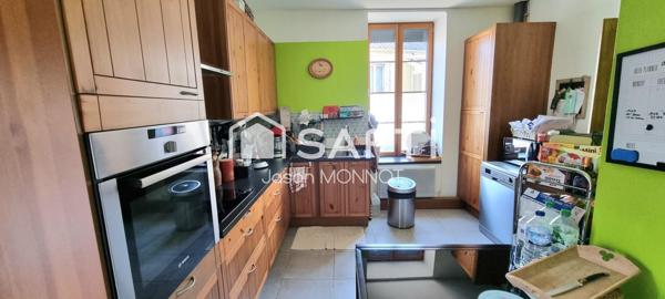 Charmante Maison Bourguignonne Habitable Immédiatement avec Garage