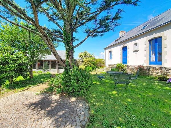 GUIDEL : Maison bien entretenue non loin de la mer