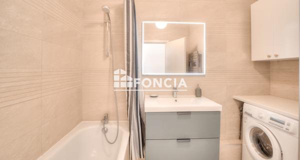À vendre Maison 5 pièces 96 m² - Ferney-voltaire 01210