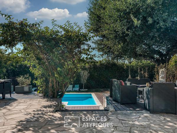 Maison familiale rénovée au coeur de la ville avec piscine