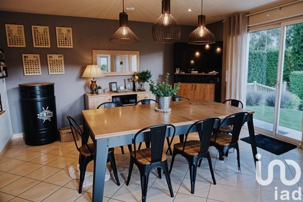 Maison à vendre 5 pièces 166 m² Saint-Sulpice-de-Pommeray