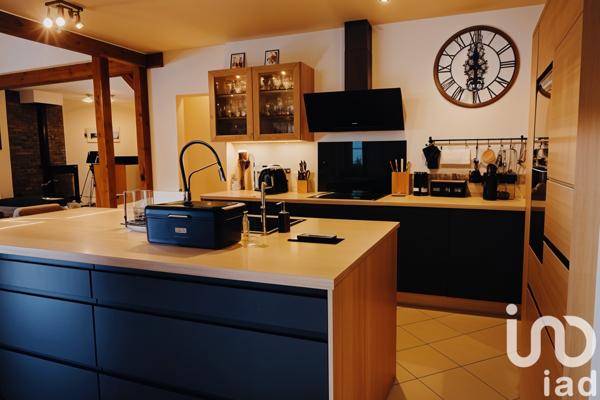 Maison à vendre 5 pièces 166 m² Saint-Sulpice-de-Pommeray