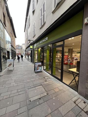 LOCAL COMMERCIAL EN HYPER CENTRE DE RODEZ – RUE DU TOUAT