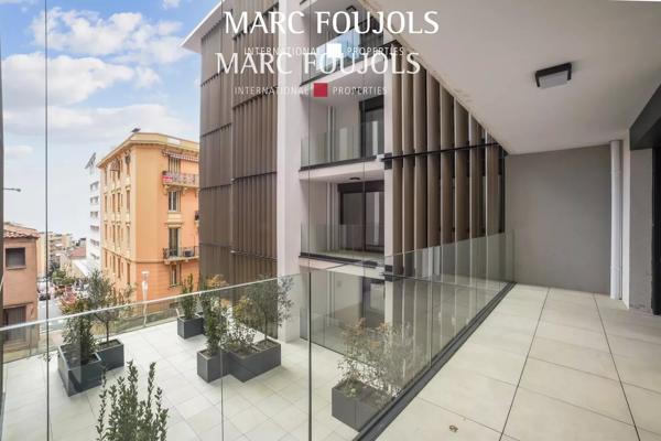 2 pièces neuf livré à deux pas de Monte-Carlo, balcon avec vue