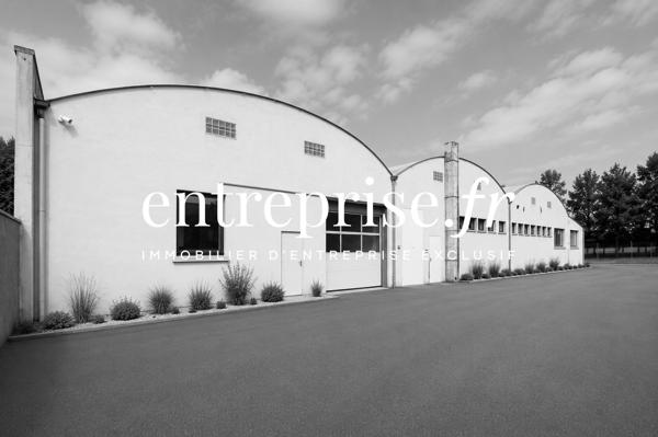 Local d'activité, commercial ou industriel de 2 400 m² — Emplacement stratégique axe Challans-Montaigu — FALLERON (85)