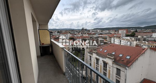 Location Appartement 4 pièces 101 m² - Clermont-ferrand 63000
