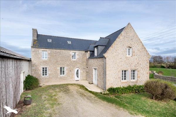 Maison à vendre |  Cléder |  8 pièces | 179 m²