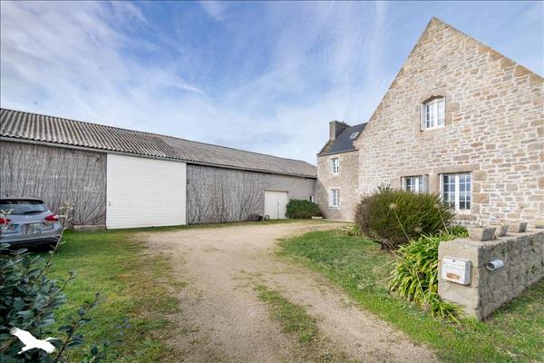 Maison à vendre |  Cléder |  8 pièces | 179 m²