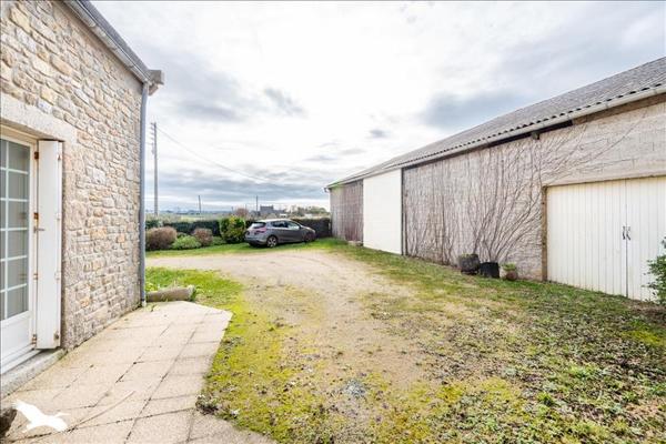 Maison à vendre |  Cléder |  8 pièces | 179 m²