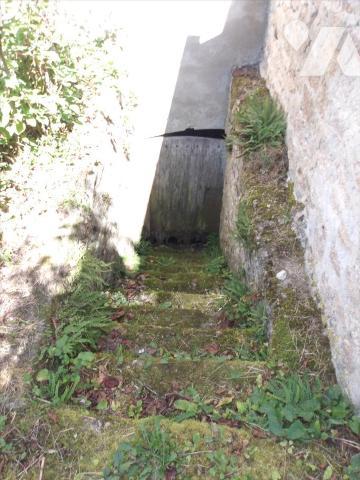 CLUGNAT (23) CREUSE, A vendre une maison de village à rénover de 113 m² hab. et diverses dépend...