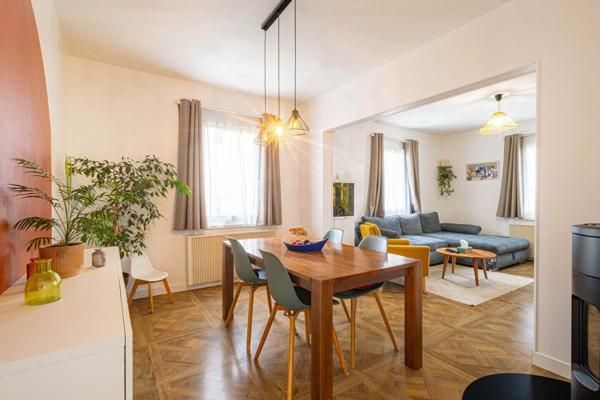 Maison 138 m², 5 chambres, cour, jardin et dépendance