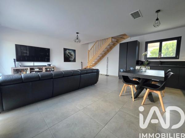 Maison à vendre 5 pièces 92 m² Caumont-sur-Durance