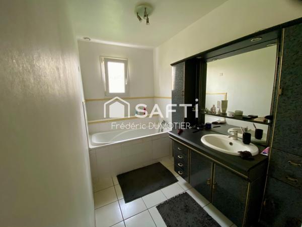 Maison avec terrain et sous sol complet - Habitable de plain-pied