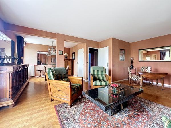 CHATOU APPARTEMENT 87M2 2CH BALCON CAVE 2 PARKINGS