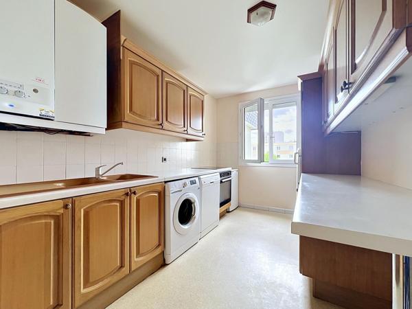 CHATOU APPARTEMENT 87M2 2CH BALCON CAVE 2 PARKINGS