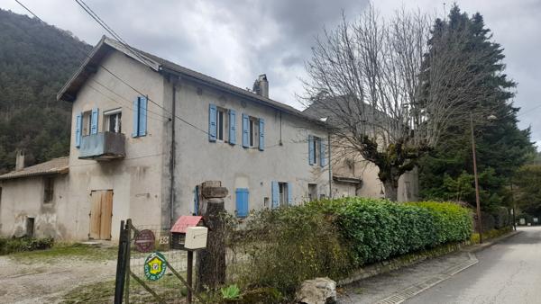 Châtillon-en-Diois (26410) En exclusivité à 26410 Châtillon-en-Diois/Ensemble Immobilier de 5 appartements