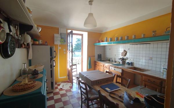 Maison à louer    4 pièces •  Chandolas