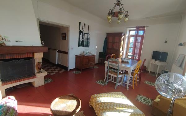 Maison à louer    4 pièces •  Chandolas