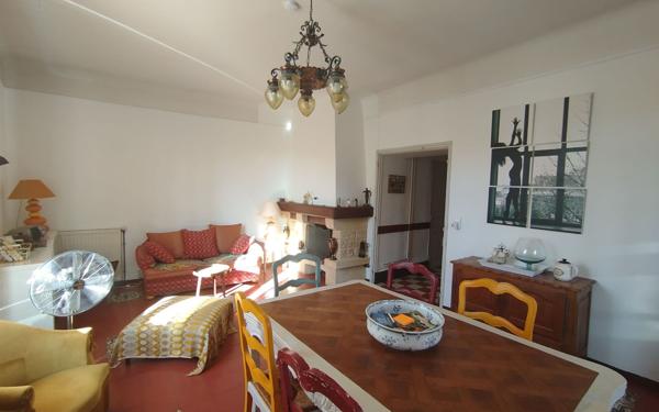 Maison à louer    4 pièces •  Chandolas