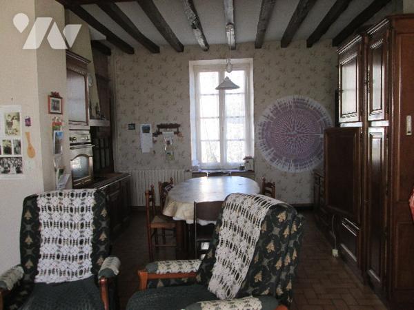 Une maison 5 chambre d'environ 191 m² sur 1004 m² de terrain