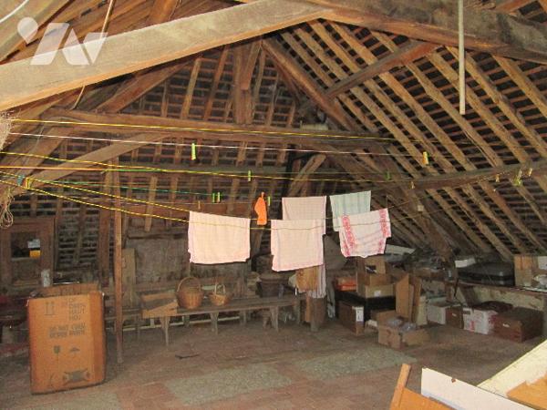 Une maison 5 chambre d'environ 191 m² sur 1004 m² de terrain