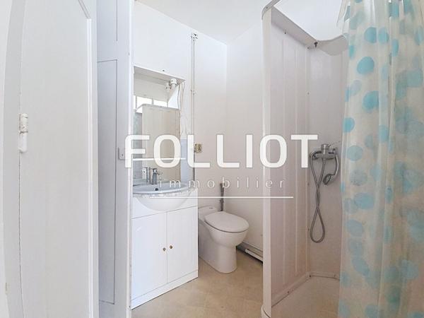 Appartement 3 pièces à vendre au centre-ville de Granville - Réf. 12854JV