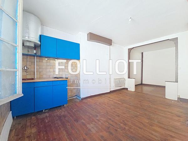 Appartement 3 pièces à vendre au centre-ville de Granville - Réf. 12854JV