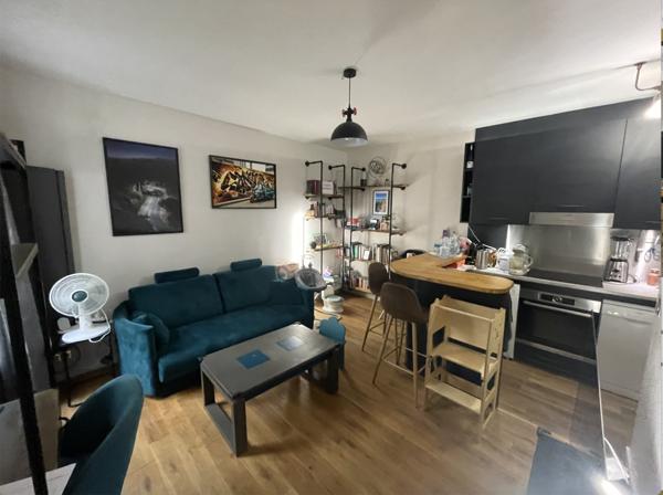 Paris (75011) 3 pièces de 44 m2 , Bd Voltaire